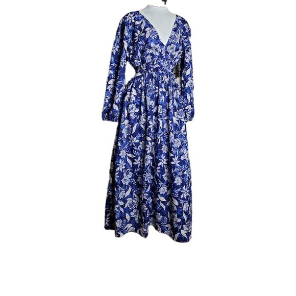 Indulge In Style Maxi Dress Size Medium  NWT - Picture 1 of 8
